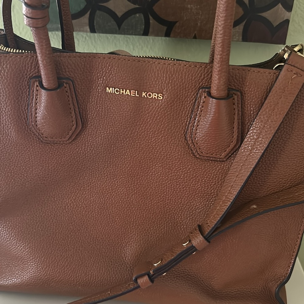 Michael Kors 2-in-1 Tote Bag/Purse - Picture 6 of 9